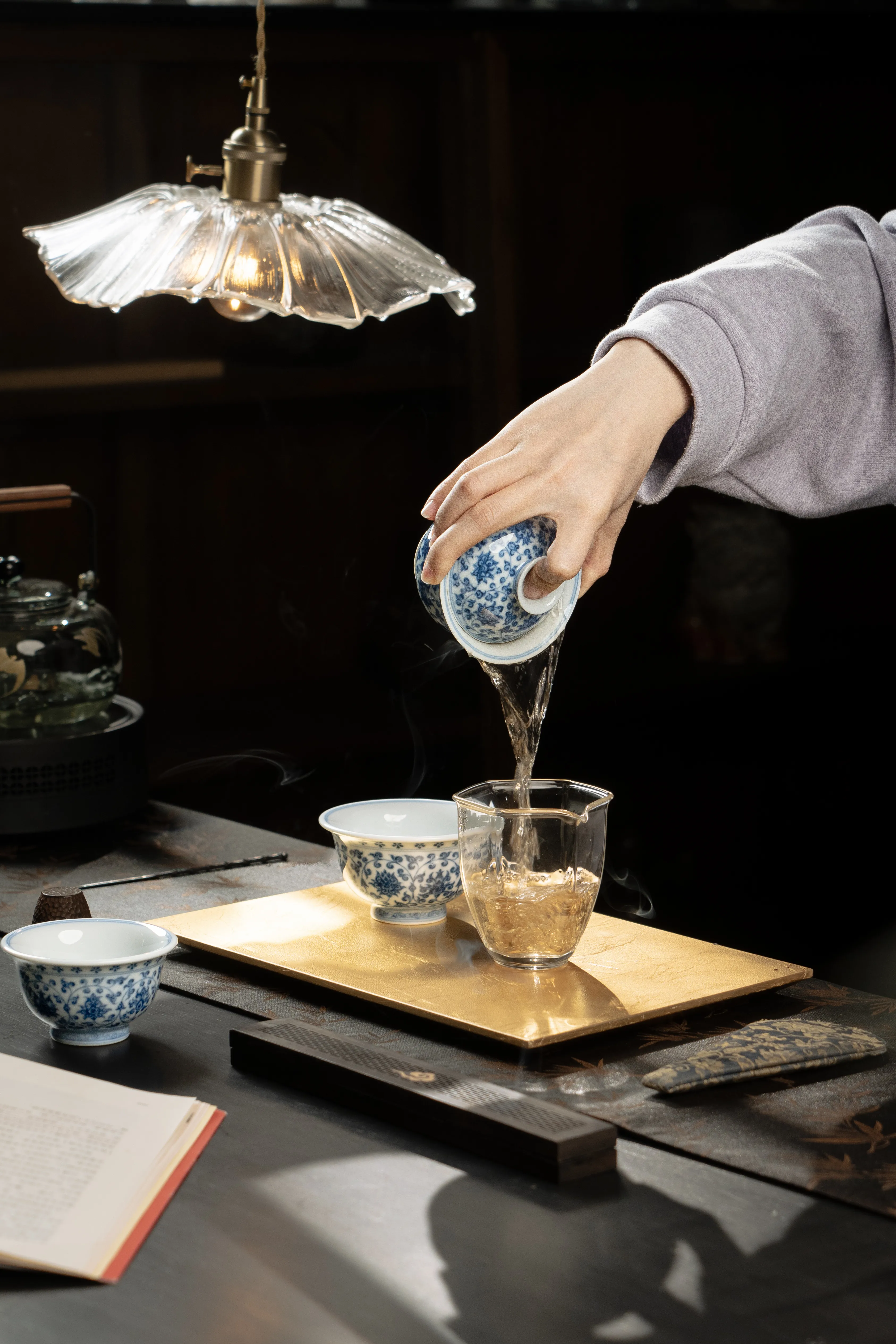 青花缠枝莲套组