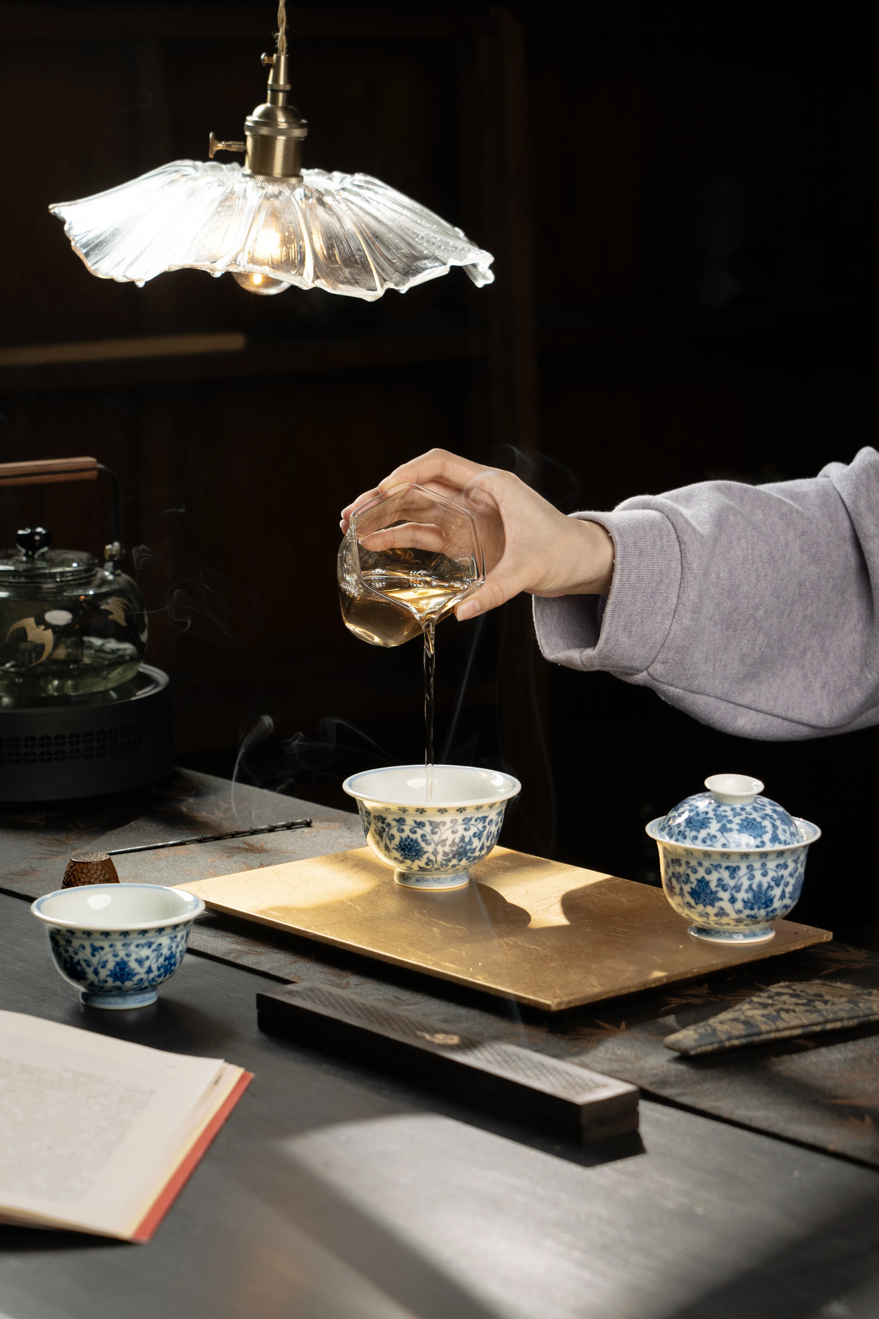 青花缠枝莲套组