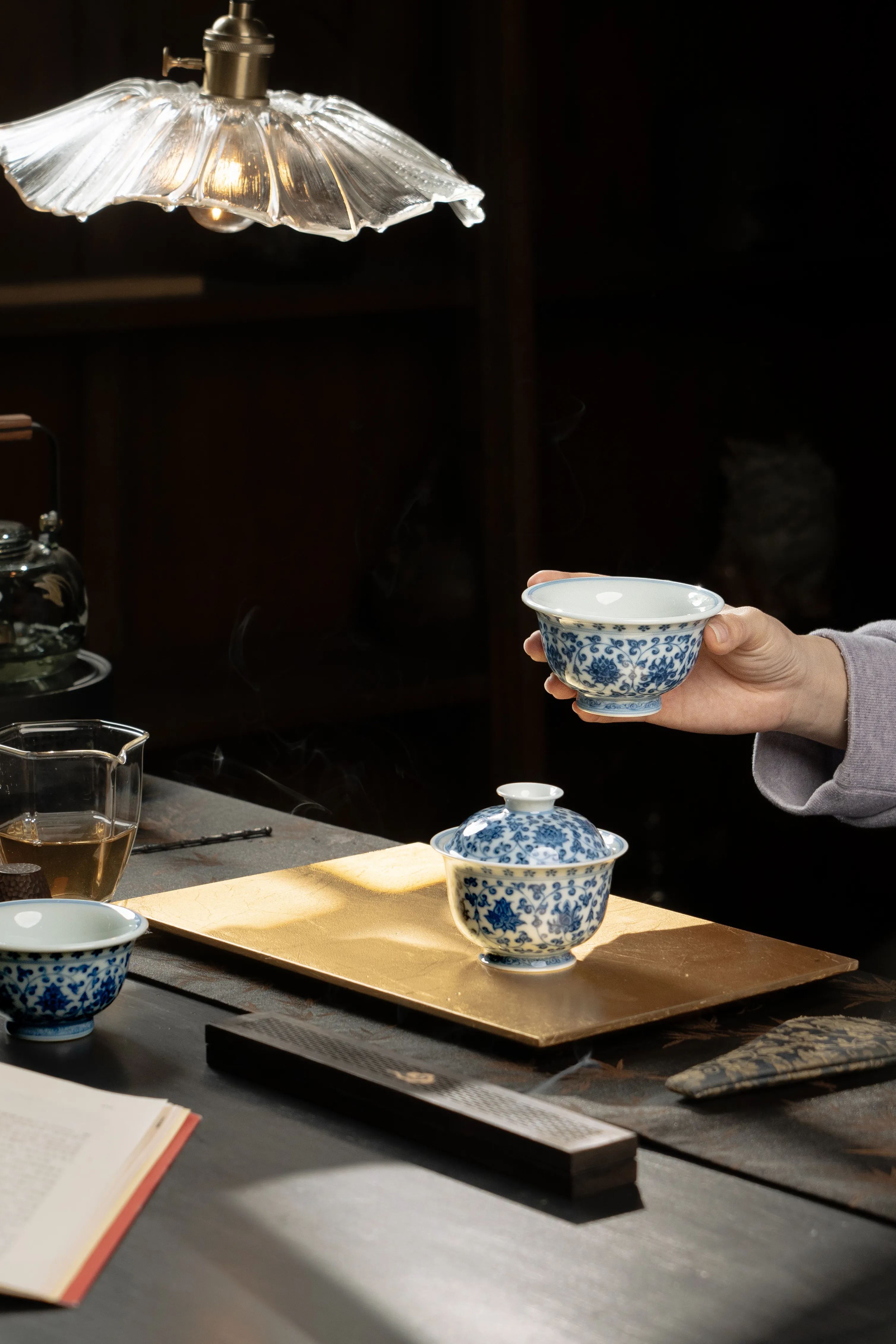 青花缠枝莲套组